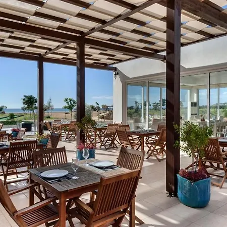 Thalassa Beach And Family With Private Pool