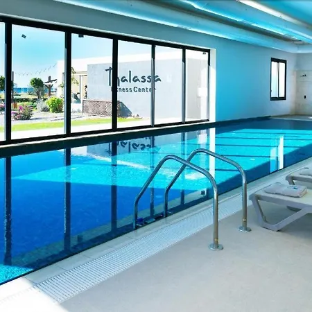 Thalassa Beach And Family With Private Pool Apartman *
